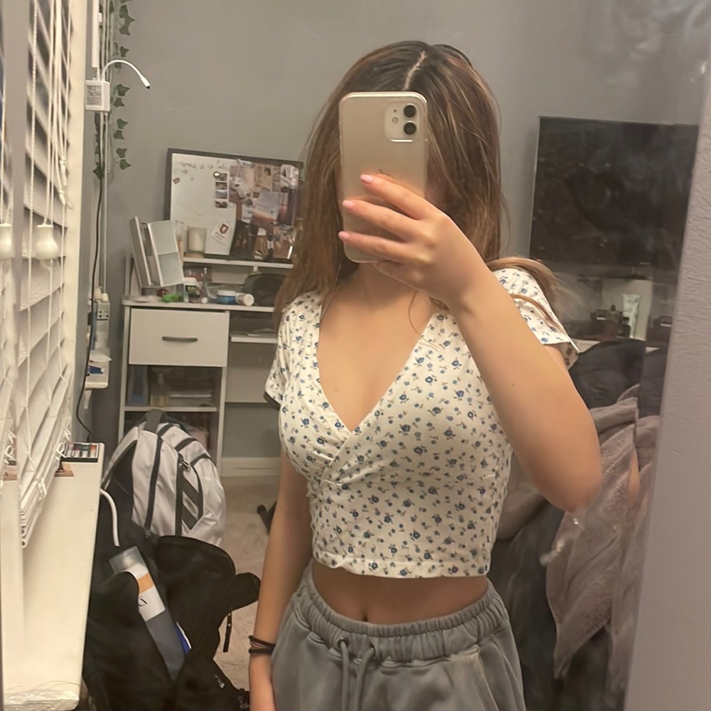 Brandy Melville Amara Top